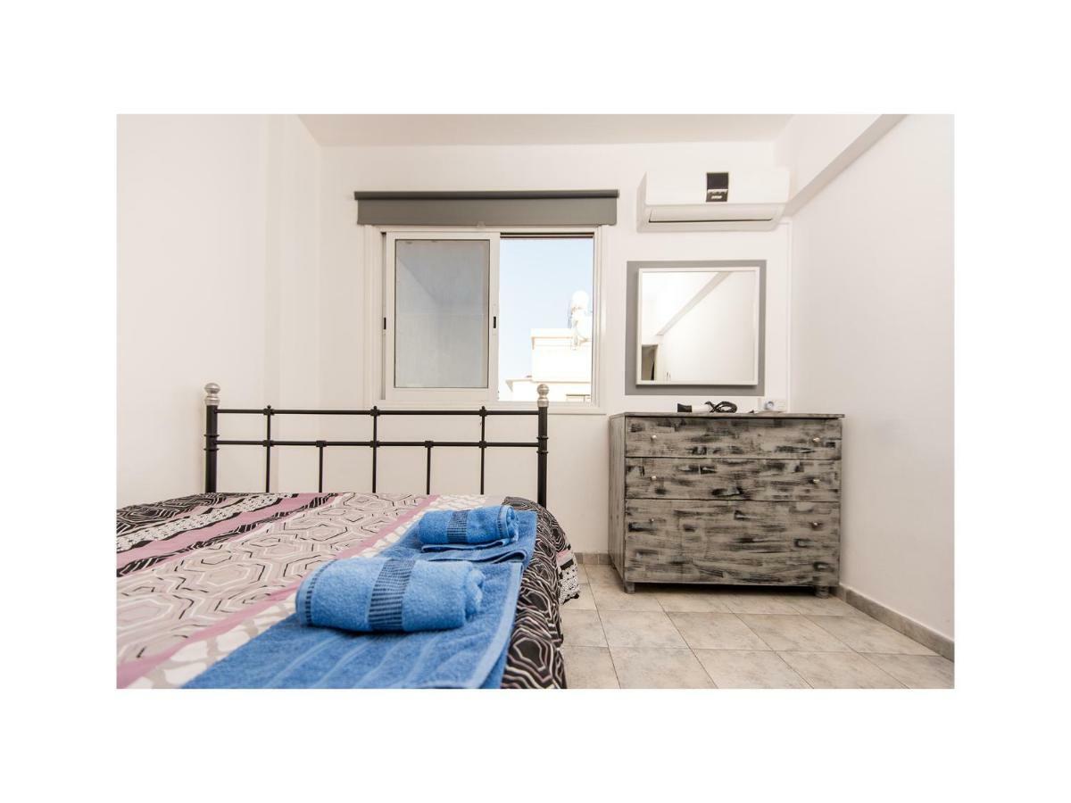 Holiday Apartment Larnaca Ngoại thất bức ảnh